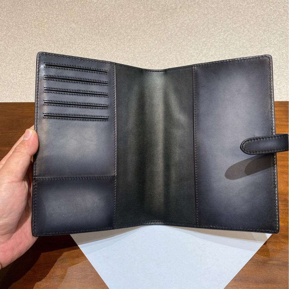 A5 size business notebook leather case, hand-finished, vintage-style, premium-featured top-grain cowhide.