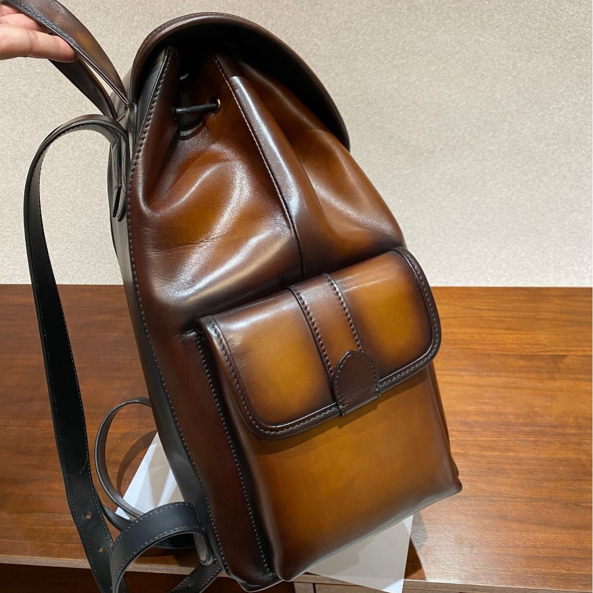 Vintage Genuine Leather Men's Backpack – Top-Grain Cowhide.