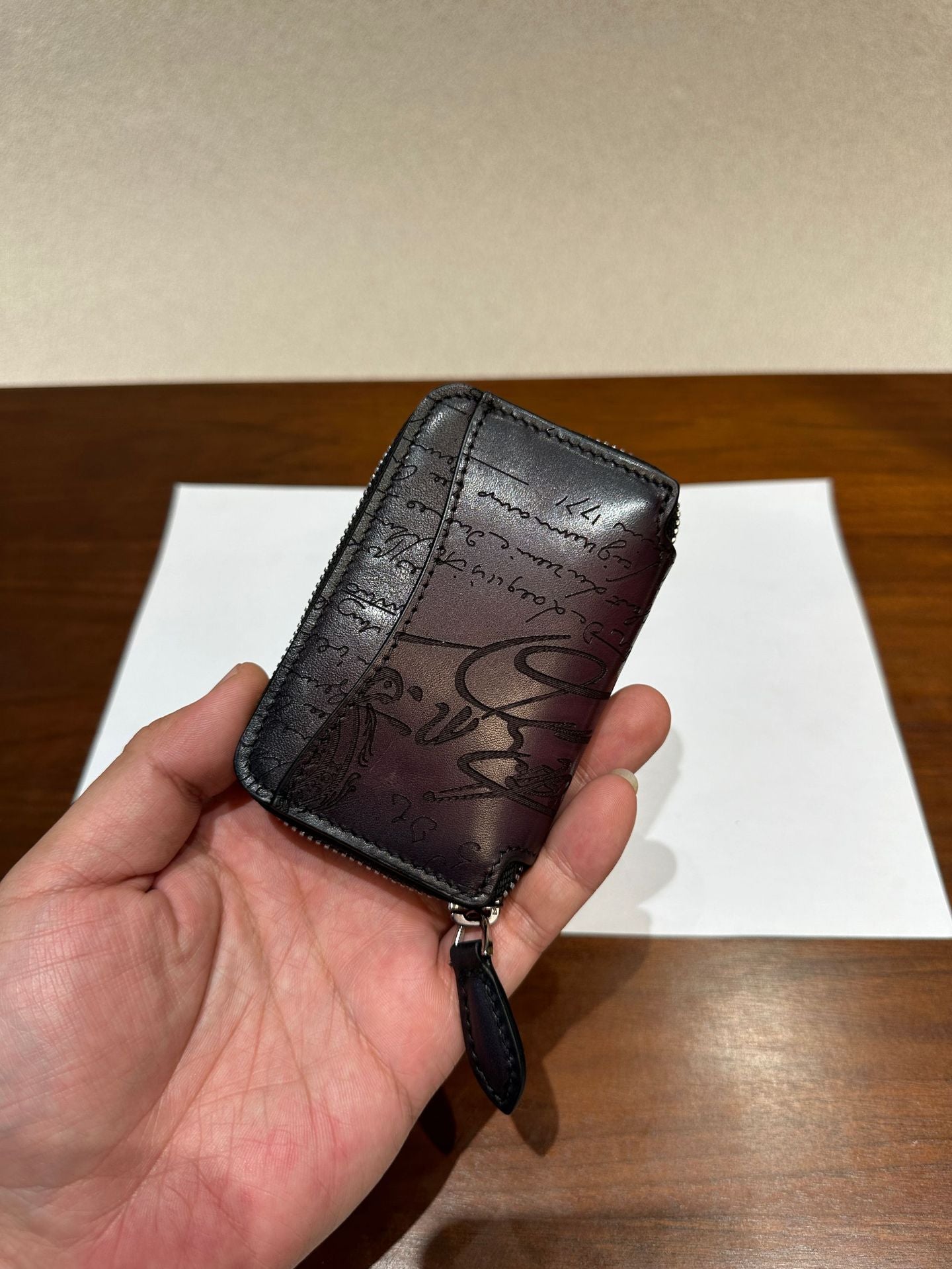 Premium Scritto Leather Card Holder