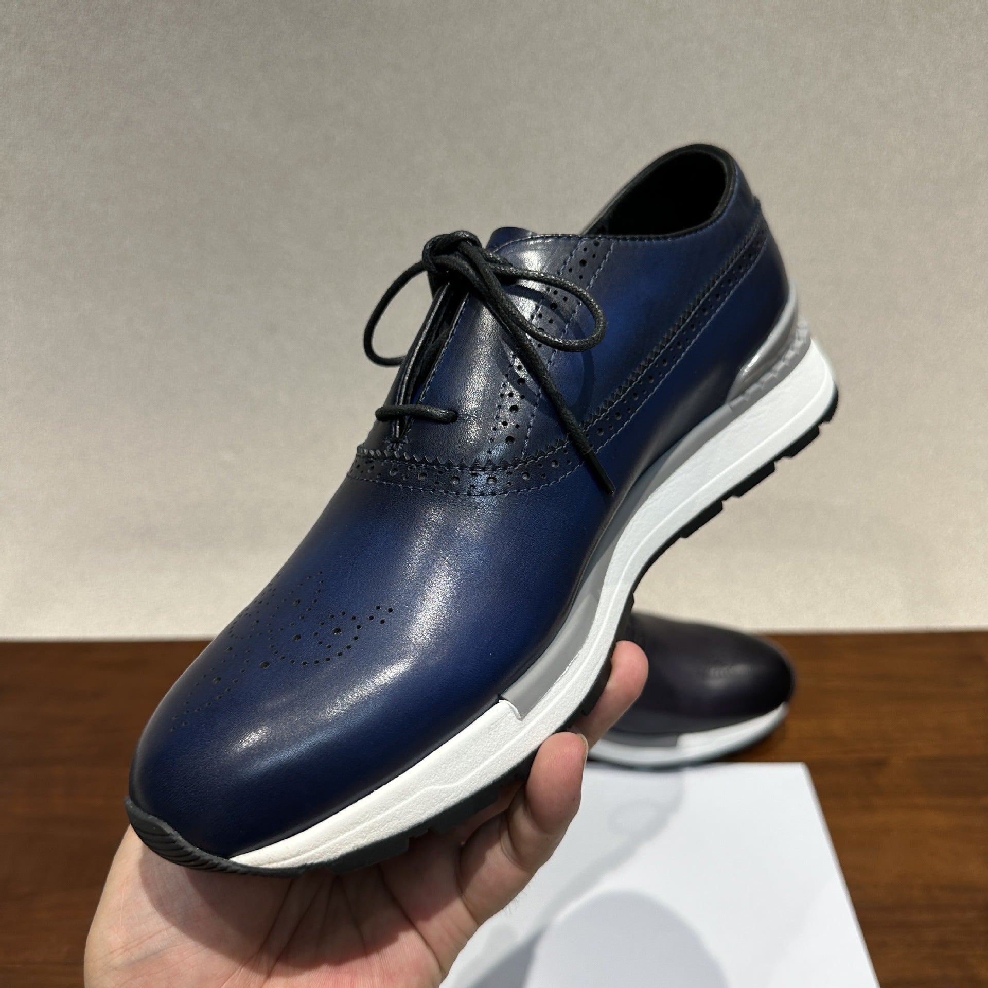 Vintage Patina Men's Leather Business Casual Shoes – Italian Calfskin