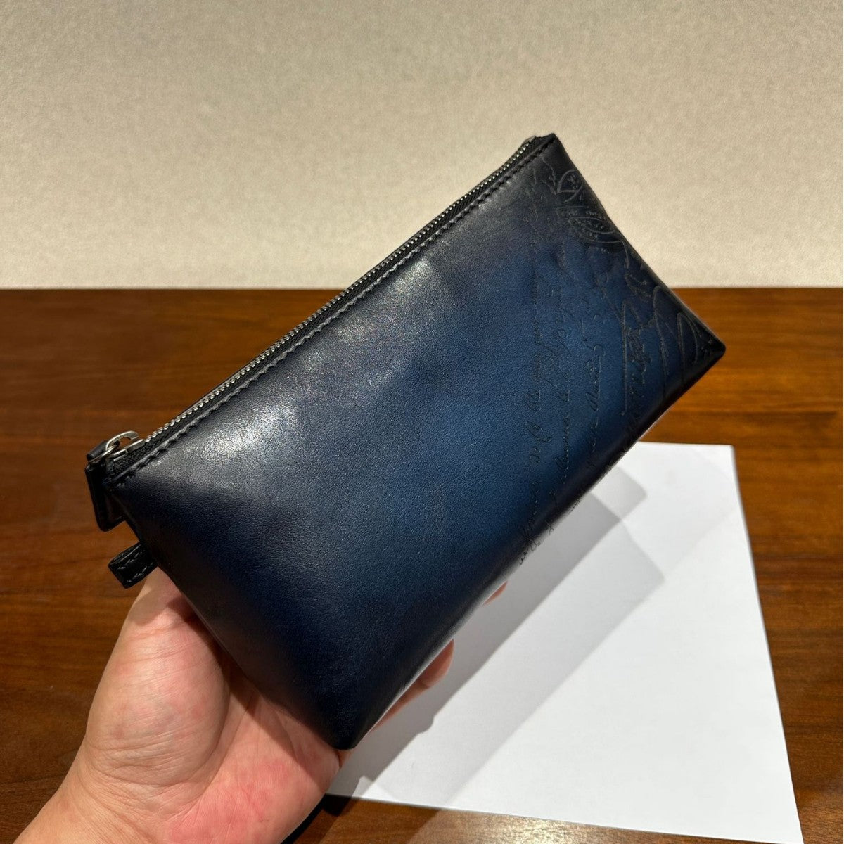 Retro Genuine Leather Men's Clutch & Wrist Bag – Wholesale